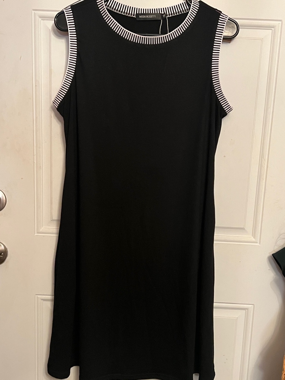 Ming Wang Black Sleeveless Midi Dress with Contrast Striped Trim